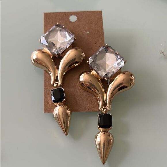 Elegant Gold and Black Earrings A975 - Picture 2 of 2